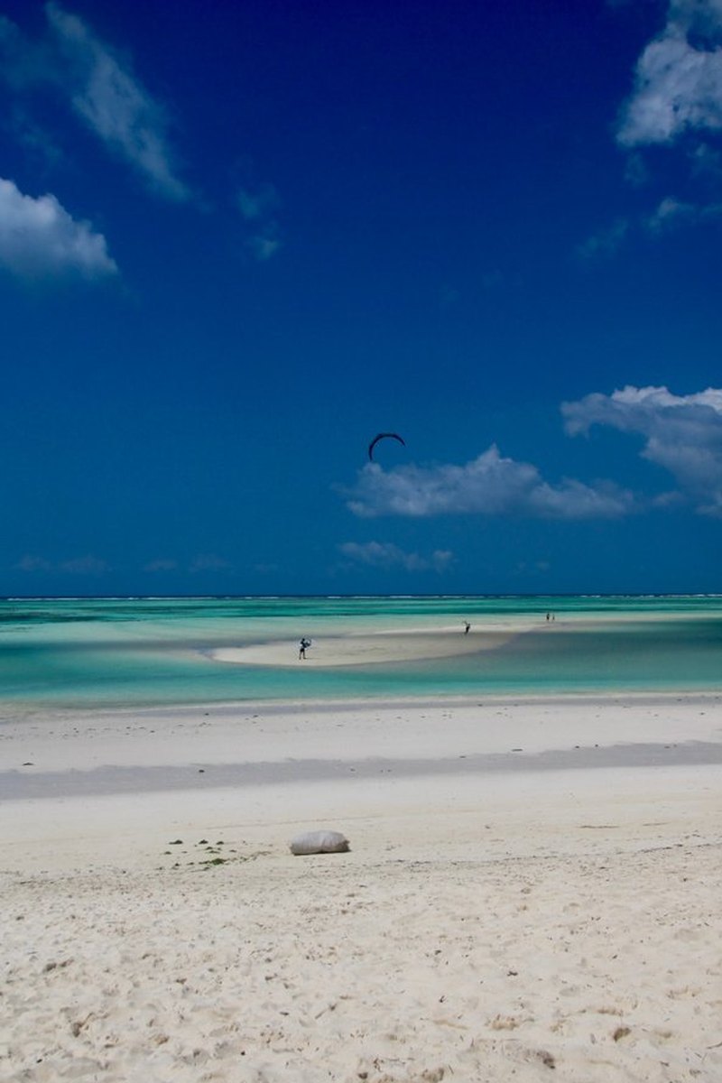 Mare e kite surf a Pwani Mchangani